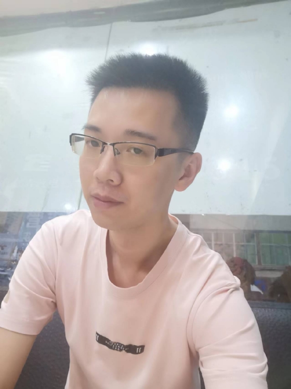 云杰的第三张照片--马尾闪婚服务中心