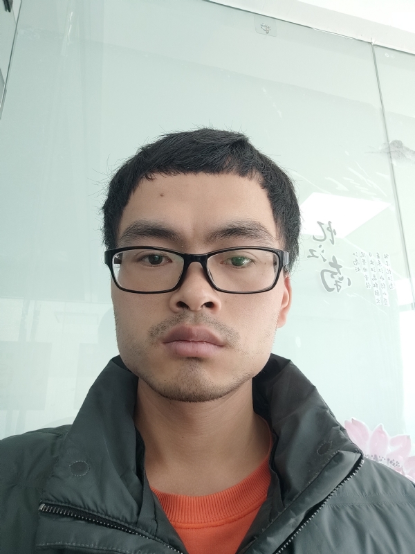 林嘉任的第二张照片--马尾闪婚服务中心